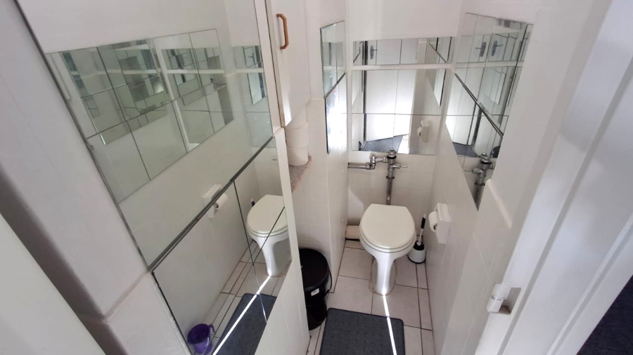 2 Bedroom Property for Sale in Townsend Estate Western Cape